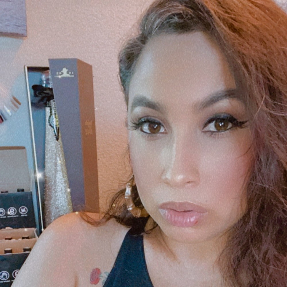 Meet your Posher, Priscilla